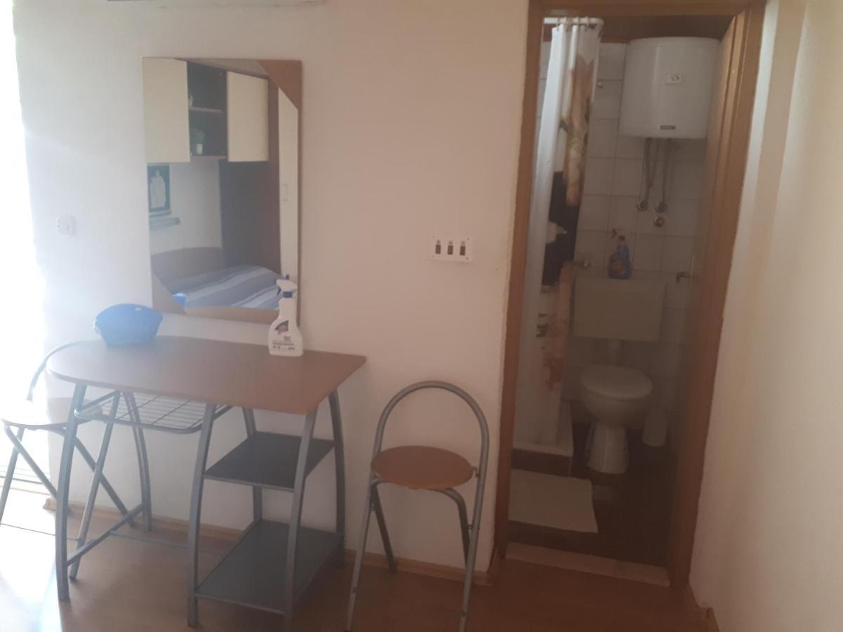 Apartmani Leko Mirjana บาชกาโวดา ภายนอก รูปภาพ