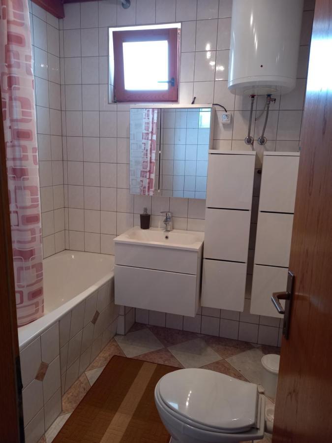 Apartmani Leko Mirjana บาชกาโวดา ภายนอก รูปภาพ
