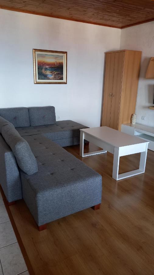 Apartmani Leko Mirjana บาชกาโวดา ภายนอก รูปภาพ