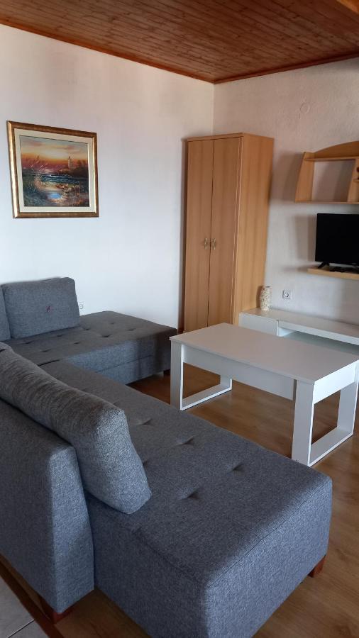 Apartmani Leko Mirjana บาชกาโวดา ภายนอก รูปภาพ