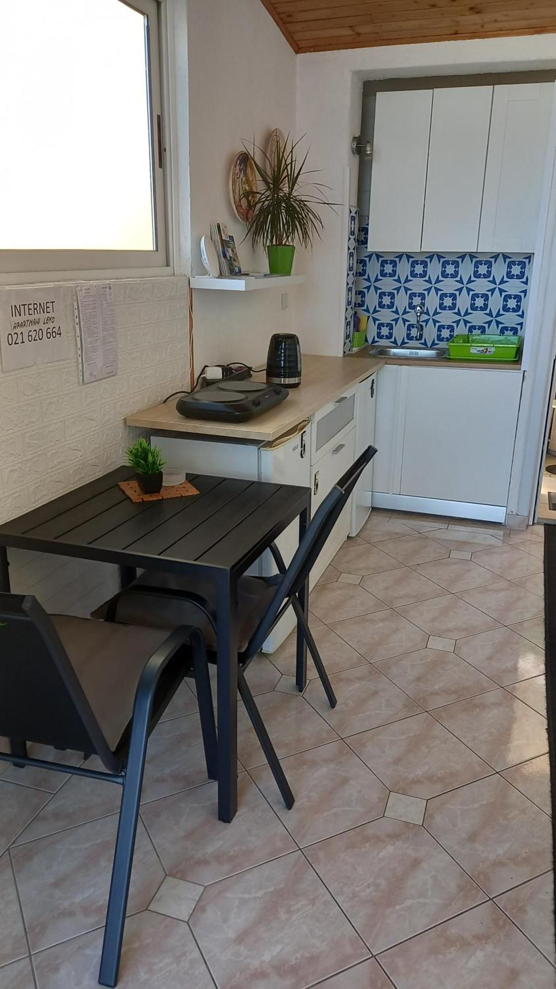 Apartmani Leko Mirjana บาชกาโวดา ภายนอก รูปภาพ
